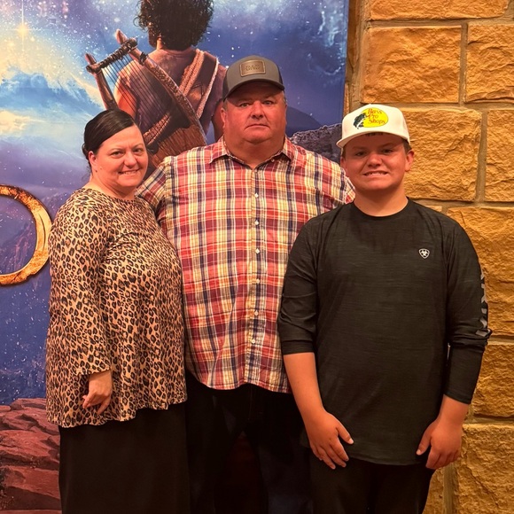 Meet your Posher, Nicky - Picture 4 of 16